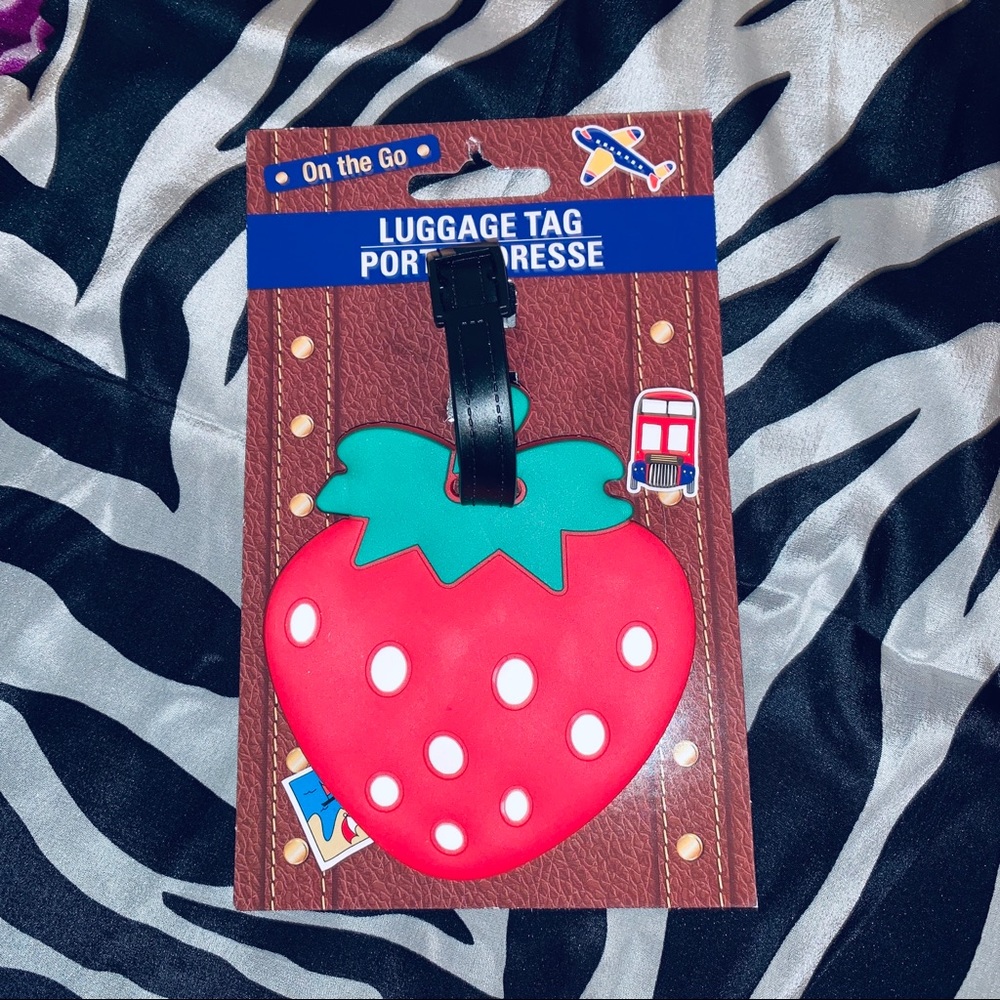 STRAWBERRY LUGGAGE TAG NWT - Picture 2 of 7